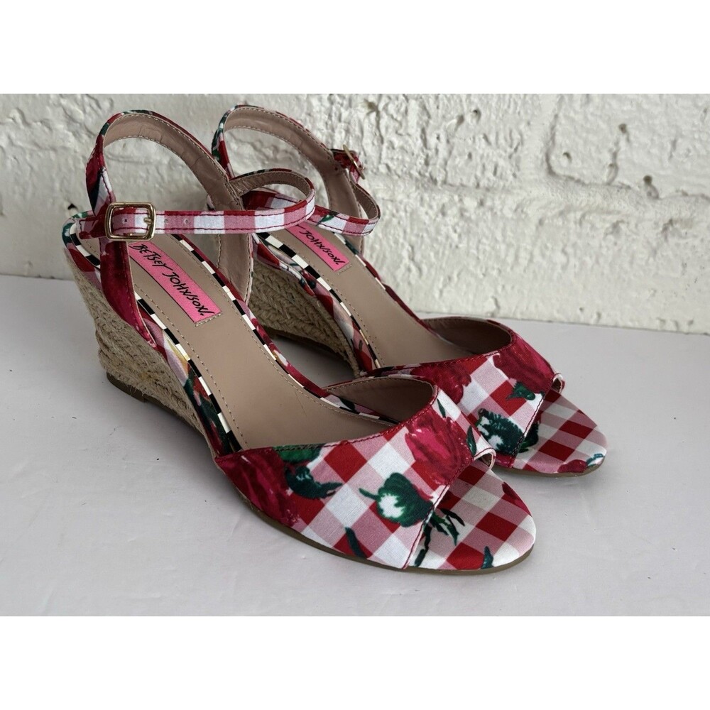 Betsey Johnson Athena Wedge Sandal Strap 6.5 M Red Gingham Check Floral Rope